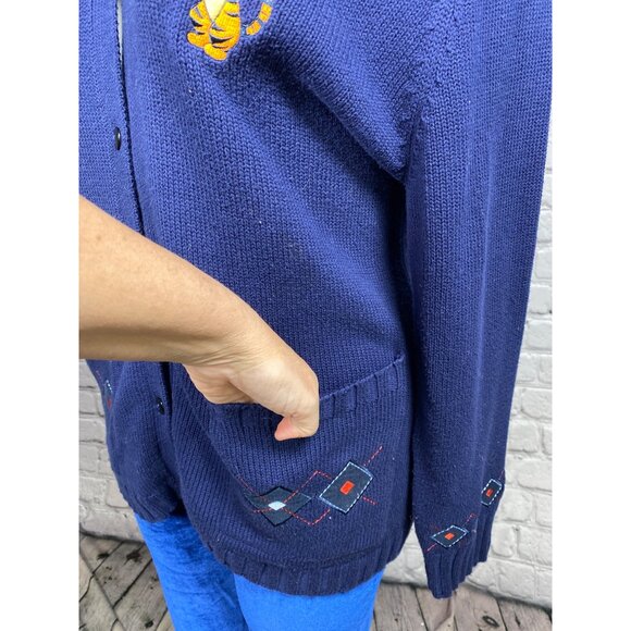Vintage Disney Store Small Winnie The Pooh Embroidered Cardigan Sweater Navy - Picture 13 of 13